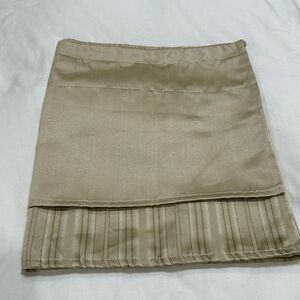 WINDOW VALANCE BEIGE/GREEN STRIPE.